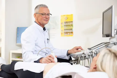 Behandlungsteam der Vitalisklinik Bad Hersfeld als Symbol für interdisziplinäre Rehabilitation nach Lebertransplantation